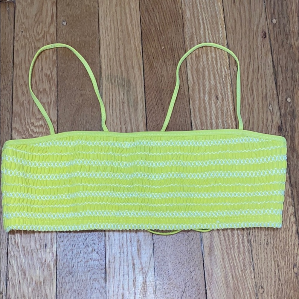 Kisuii Adrianna Smocked Bikini Top